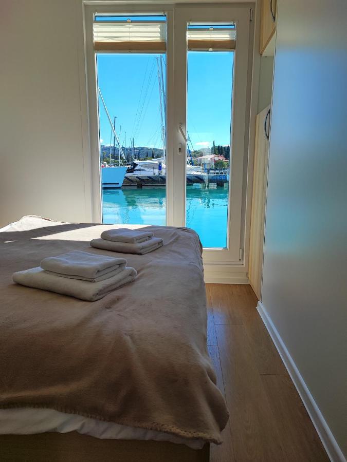 Sea Lux Floating House Ajda Portorose Villa Exterior photo