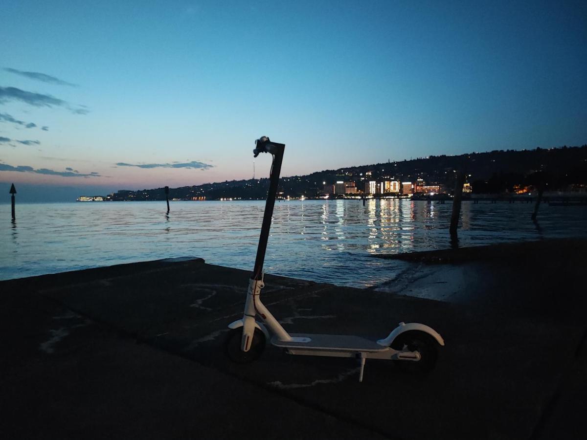 Sea Lux Floating House Ajda Portorose Villa Exterior photo